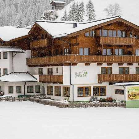 Hotel Zum Gruenen Tor Tux Extérieur photo